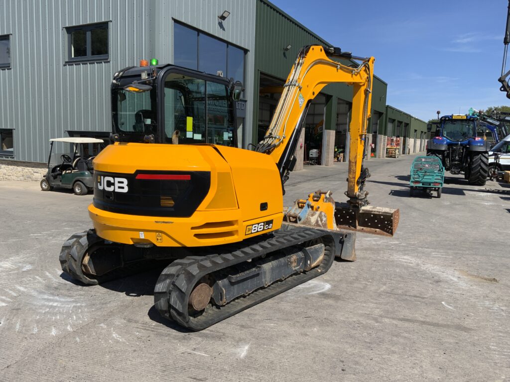 JCB 86C-2 Digger (ST26178)