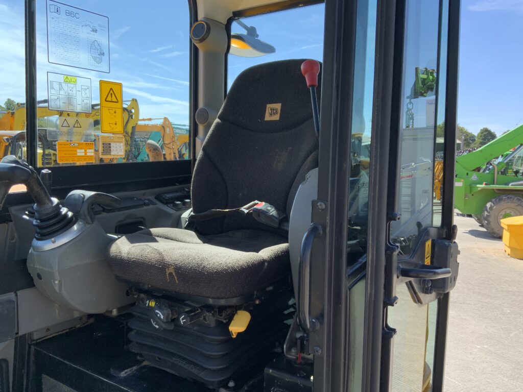 JCB 86C-2 Digger (ST26178)