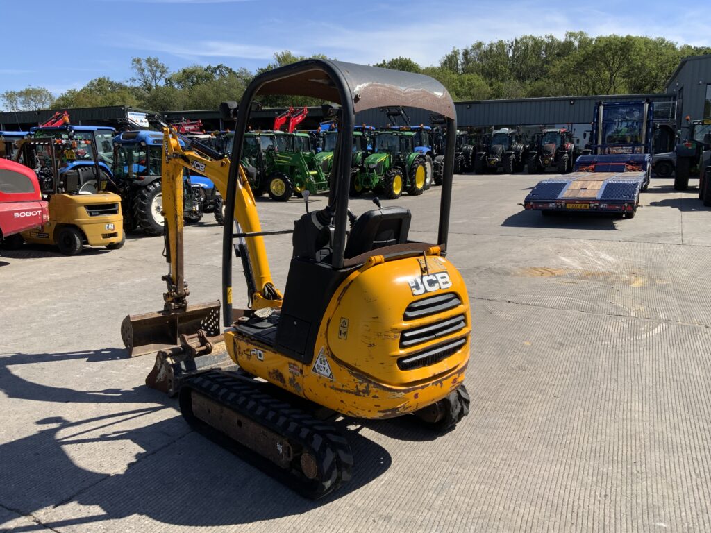 JCB 8018 CTS Digger (ST27380)