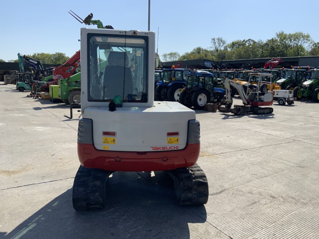 Takeuchi TB250 Digger (ST27449)