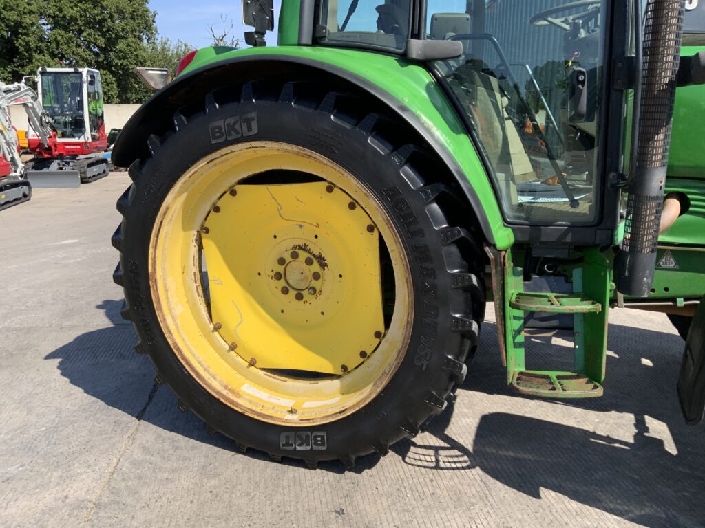 John Deere 6330 Premium Tractor (ST26916)