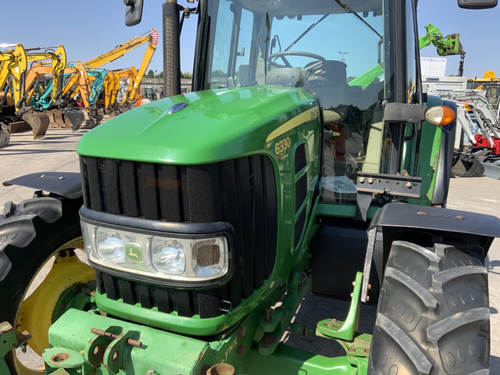 John Deere 6330 Premium Tractor (ST26916)