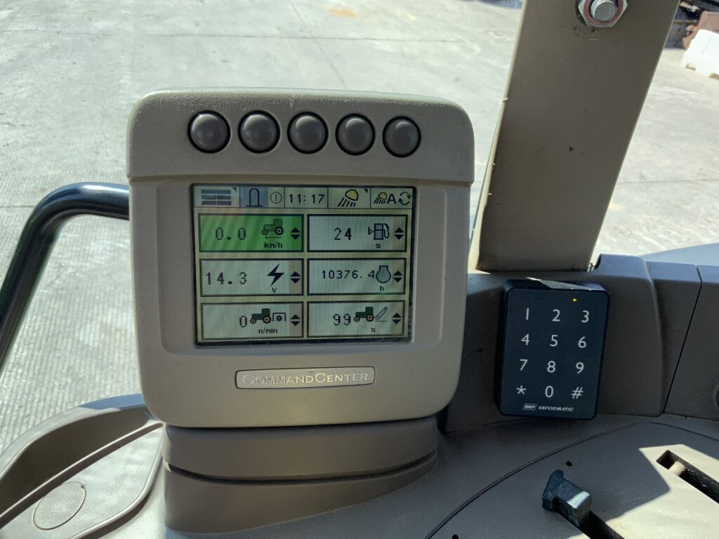 John Deere 6330 Premium Tractor (ST26916)