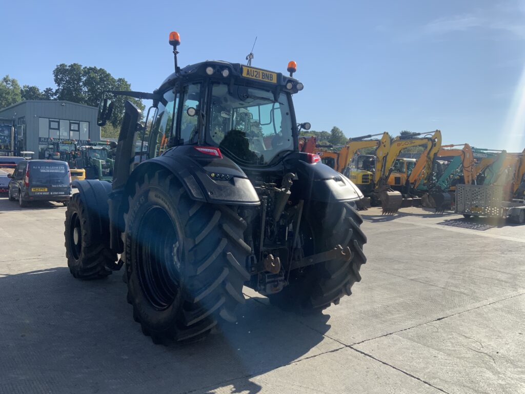 Valtra T194 Versu Unlimited Tractor (ST26337)