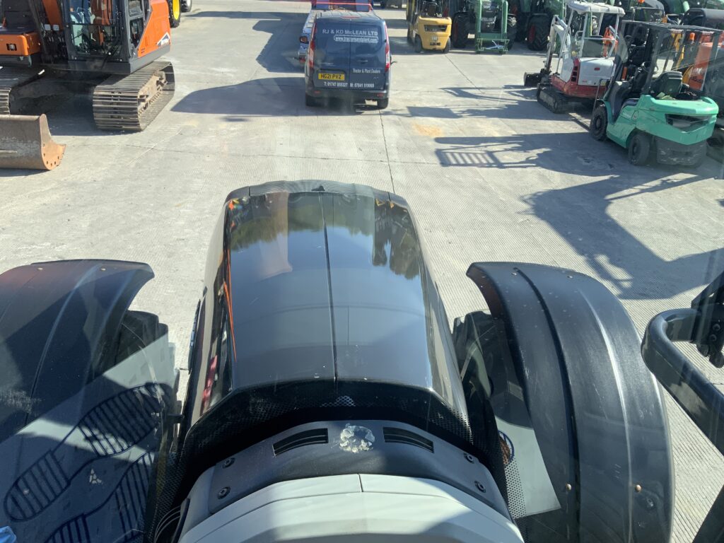 Valtra T194 Versu Unlimited Tractor (ST26337)