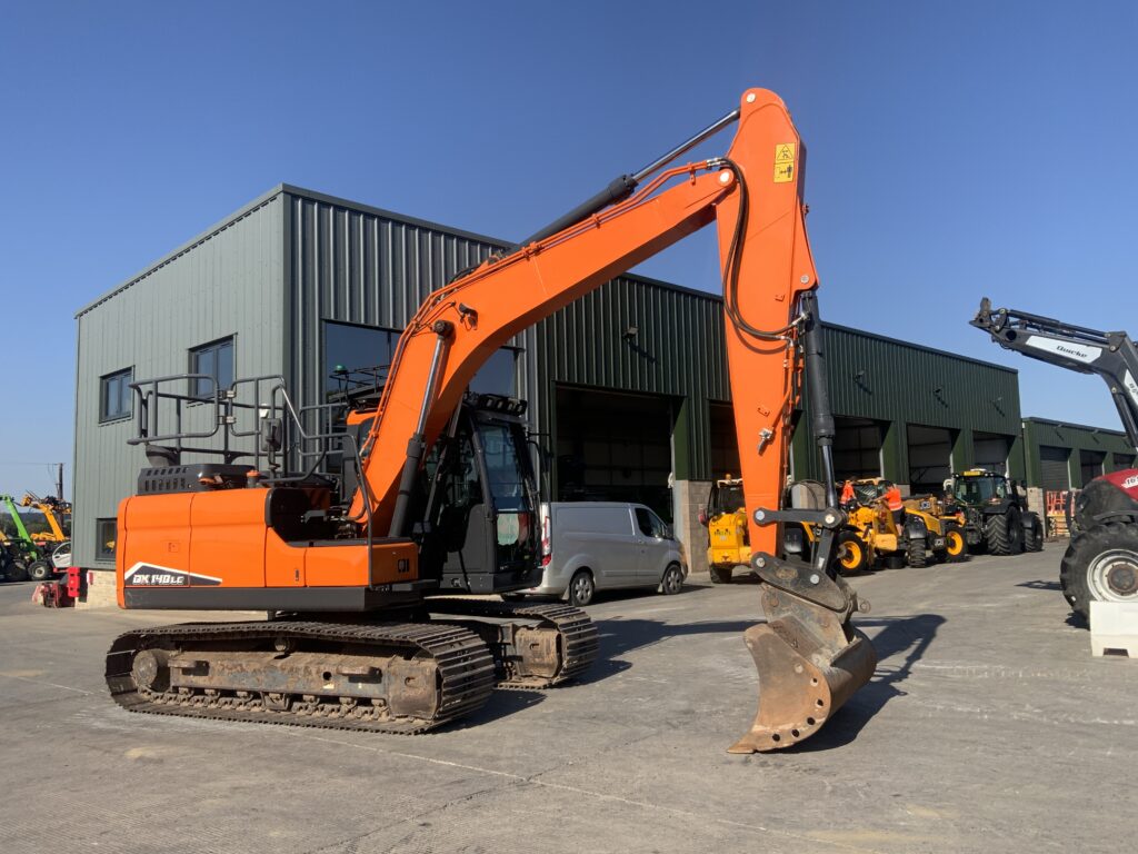 Doosan DX140 LC-7 Digger (ST27283)