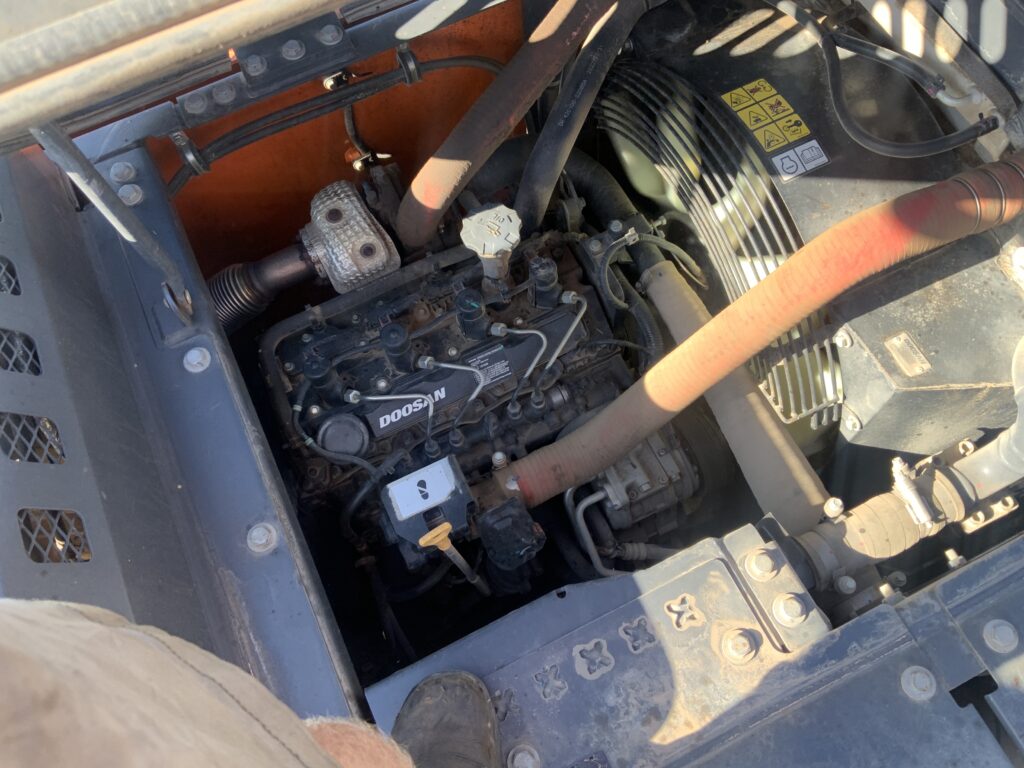 Doosan DX140 LC-7 Digger (ST27283)