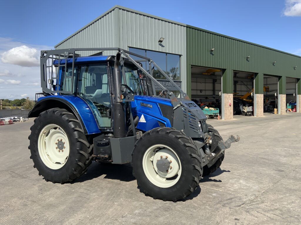 Valtra N123 Versu Forestry Tractor (ST27268)