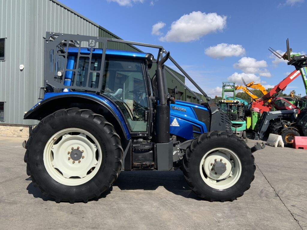 Valtra N123 Versu Forestry Tractor (ST27268)