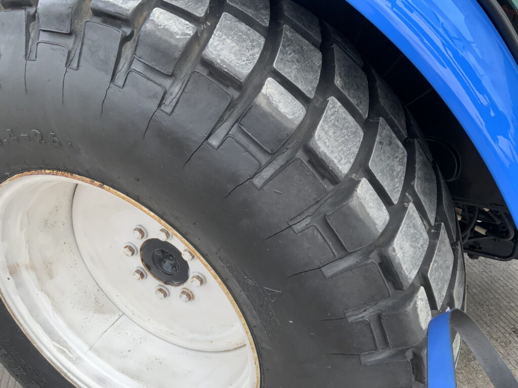 New Holland T4.75S Tractor (ST27393)