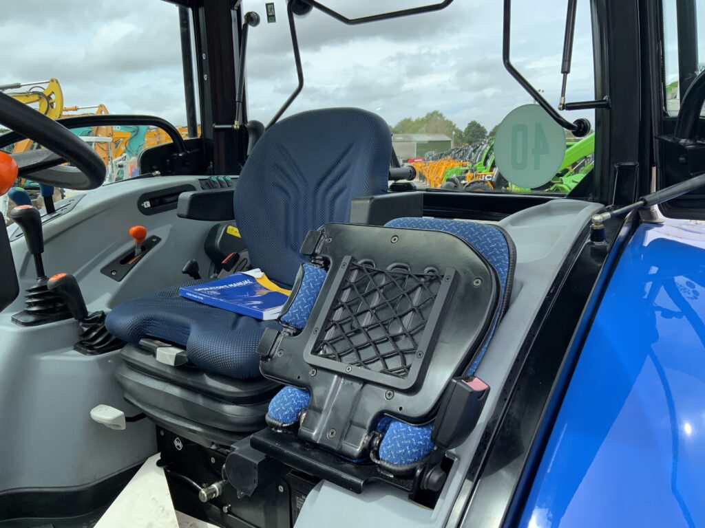 New Holland T4.75S Tractor (ST27393)