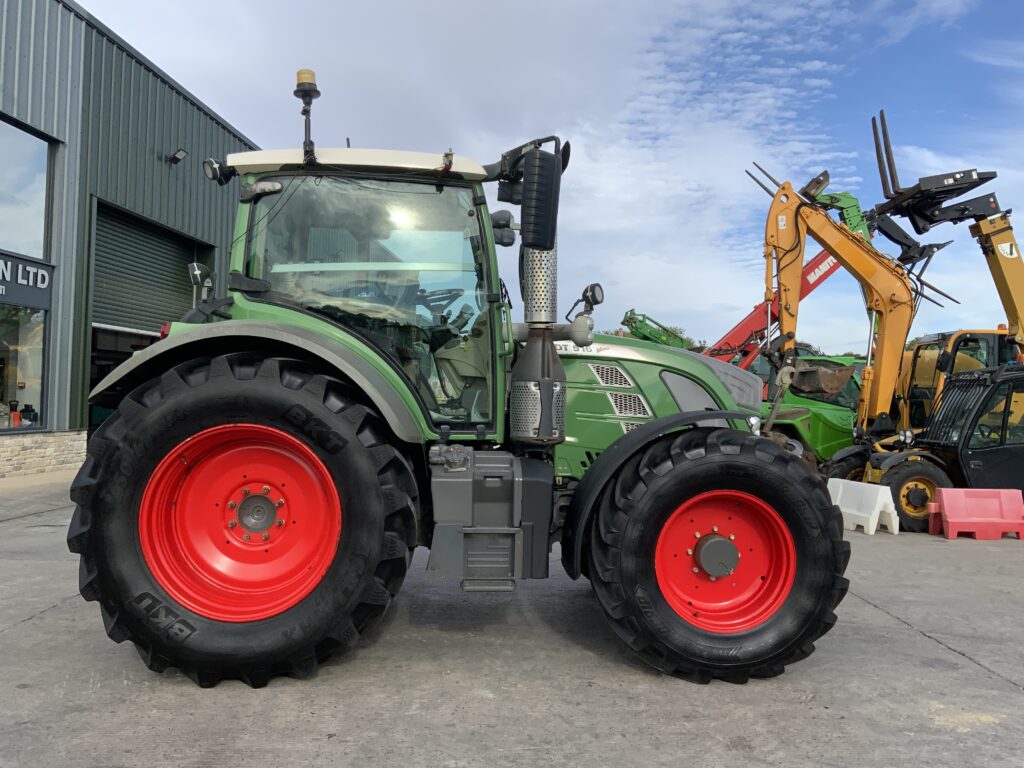 Fendt 516 Profi Plus Tractor (ST27235)