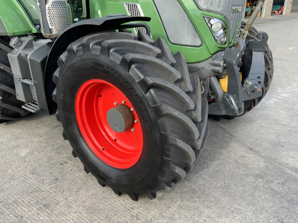 Fendt 516 Profi Plus Tractor (ST27235)