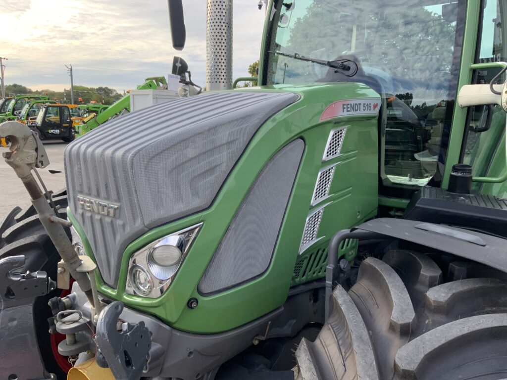 Fendt 516 Profi Plus Tractor (ST27235)