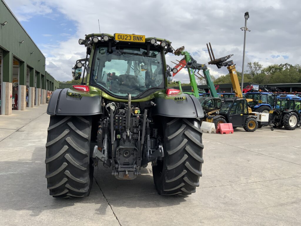 Valtra N175 Active Twin Track Reverse Drive Tractor(ST27469)
