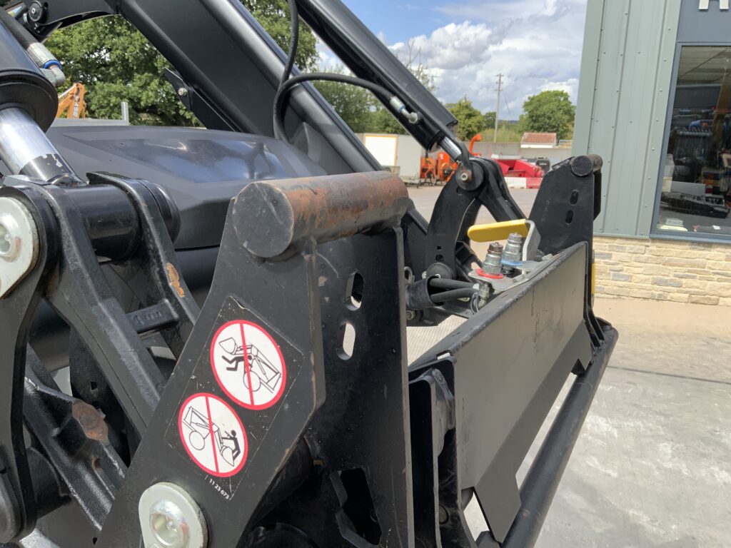 Valtra N175 Active Twin Track Reverse Drive Tractor(ST27469)