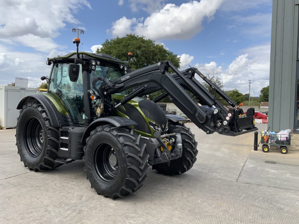 Valtra N175 Active Twin Track Reverse Drive Tractor(ST27469)
