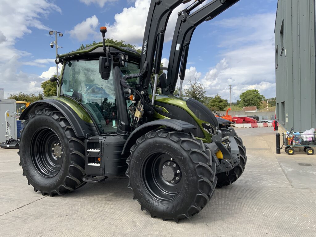 Valtra N175 Active Twin Track Reverse Drive Tractor(ST27469)