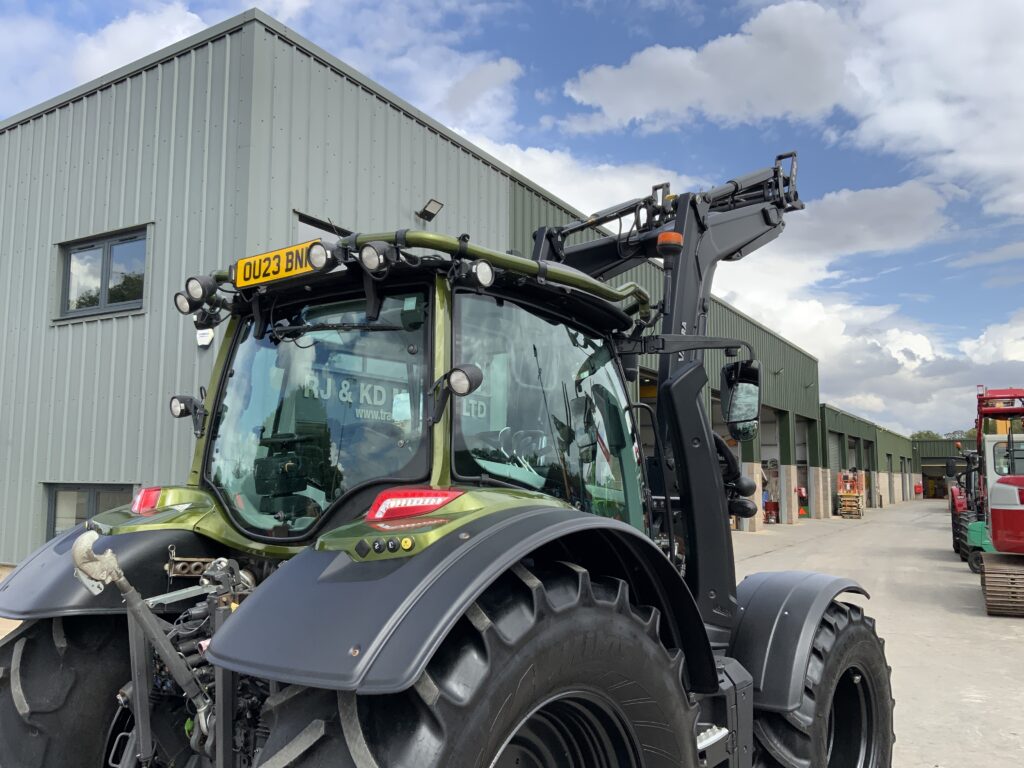 Valtra N175 Active Twin Track Reverse Drive Tractor(ST27469)
