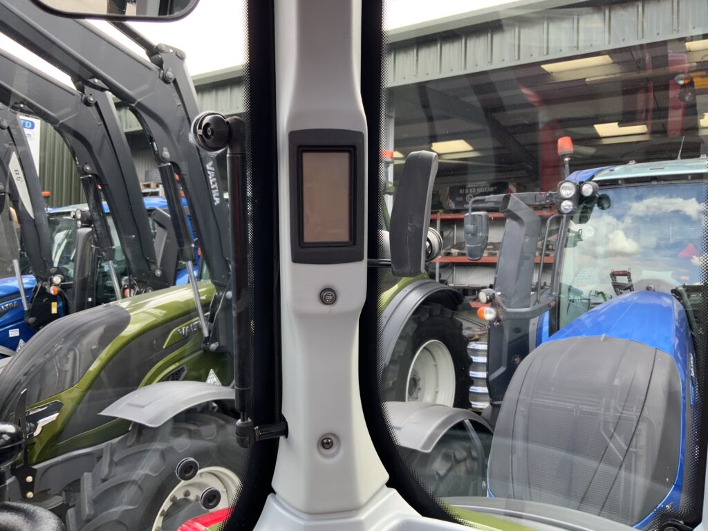 Valtra N175 Active Twin Track Reverse Drive Tractor(ST27469)
