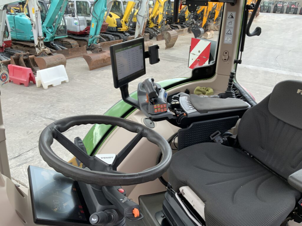 Fendt 720 Power plus Tractor (ST27477)