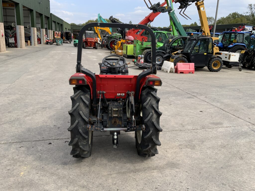 Mitsubishi MT246 Compact Tractor (ST27290)