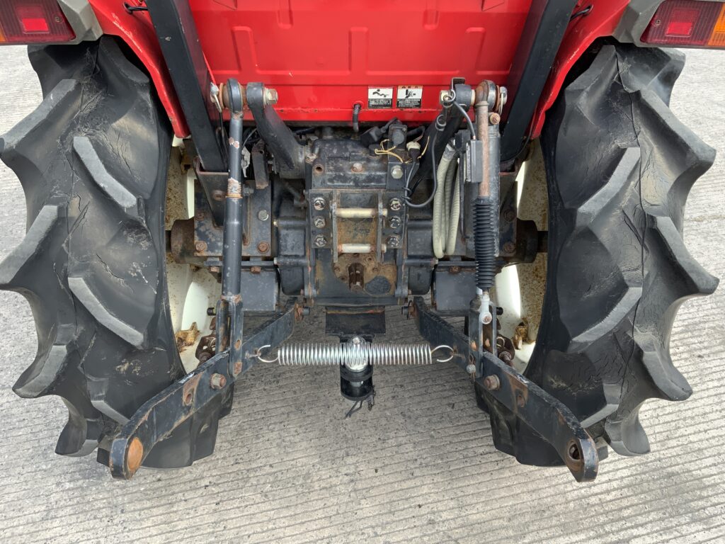 Mitsubishi MT246 Compact Tractor (ST27290)