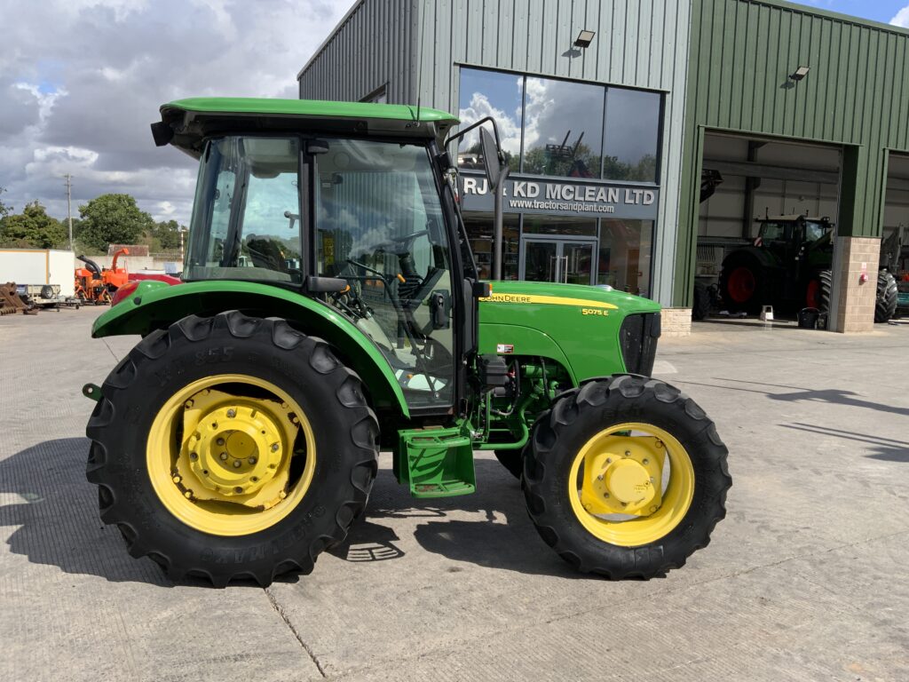 John Deere 5075E Tractor (ST27480)