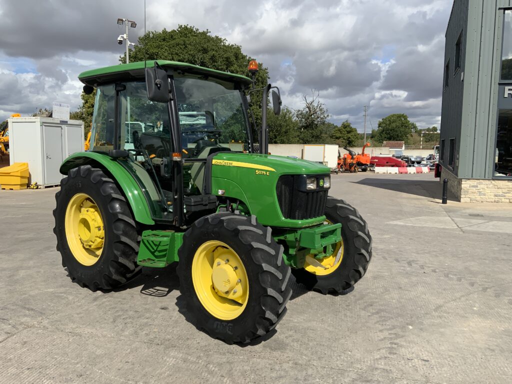 John Deere 5075E Tractor (ST27480)