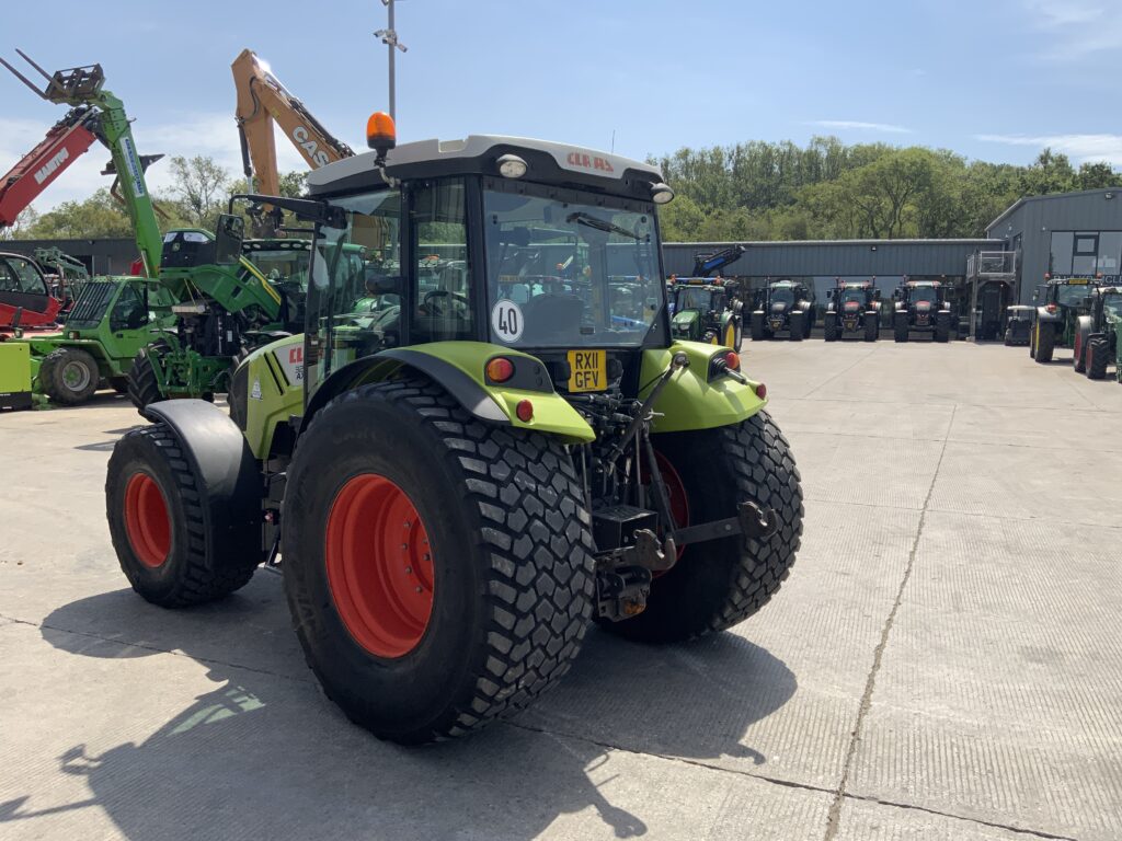 Claas 320 Axos Tractor (ST27314)