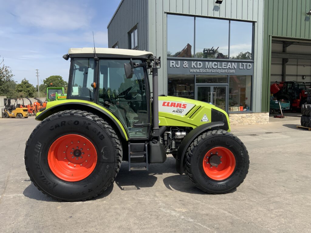 Claas 320 Axos Tractor (ST27314)