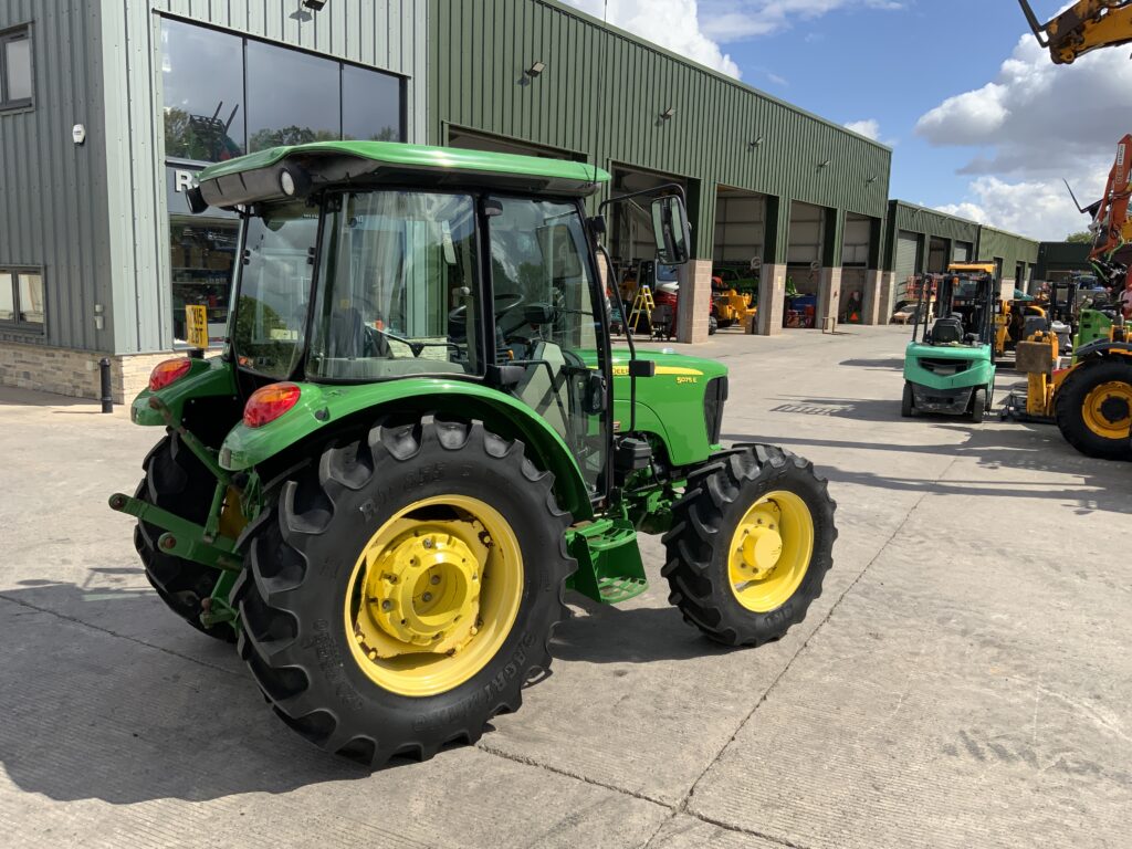 John Deere 5075E Tractor (ST27480)
