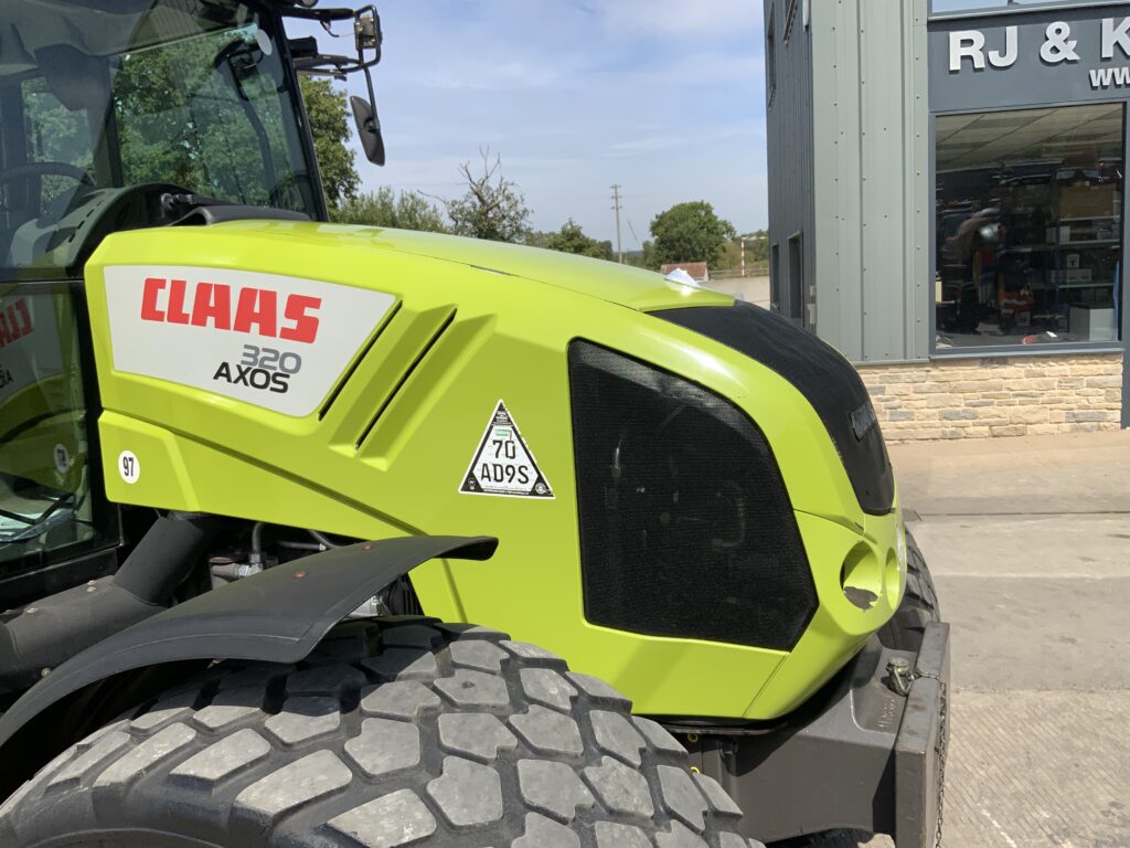 Claas 320 Axos Tractor (ST27314)