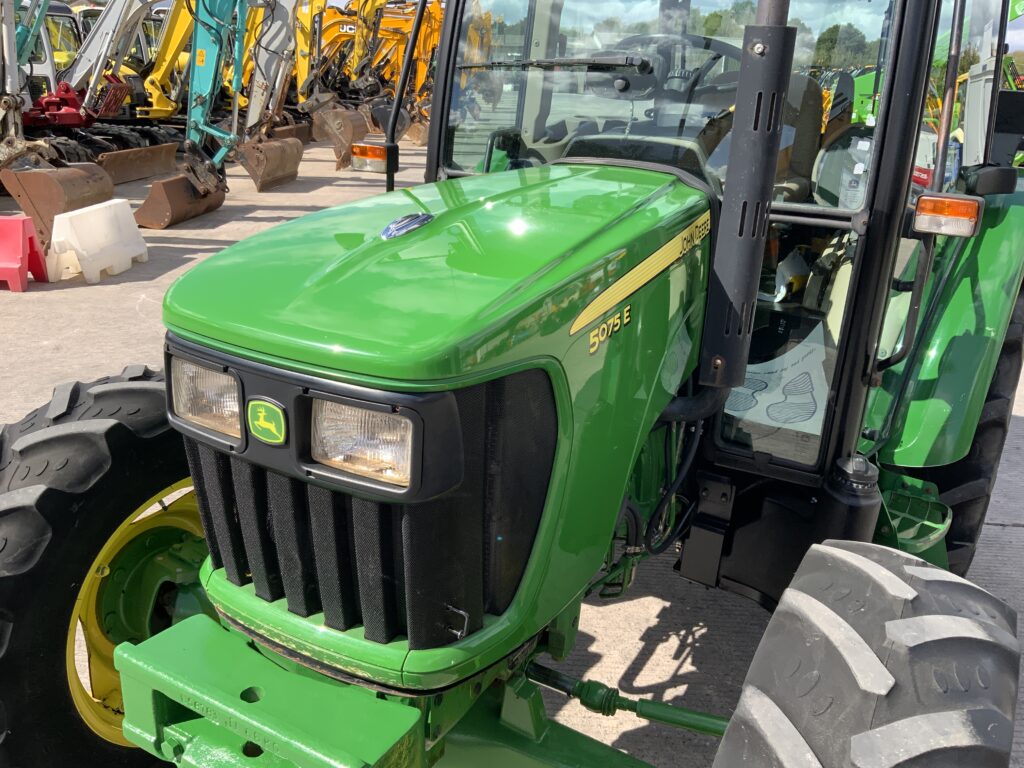 John Deere 5075E Tractor (ST27480)