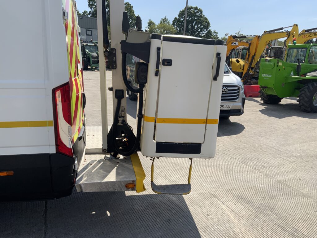 Iveco Daily 3.0D 50-180 C/W Versalift VTL 145-f Telescopic Cherry Picker (ST27236)