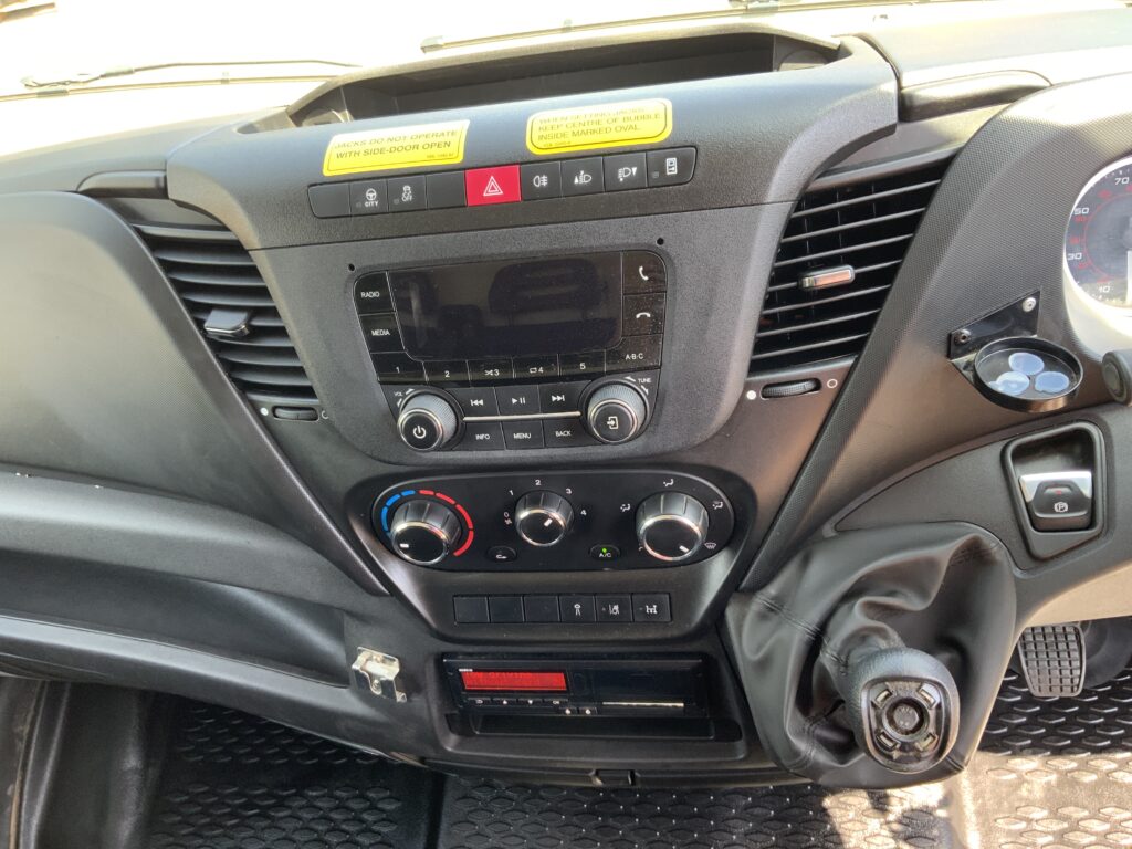 Iveco Daily 3.0D 50-180 C/W Versalift VTL 145-f Telescopic Cherry Picker (ST27236)