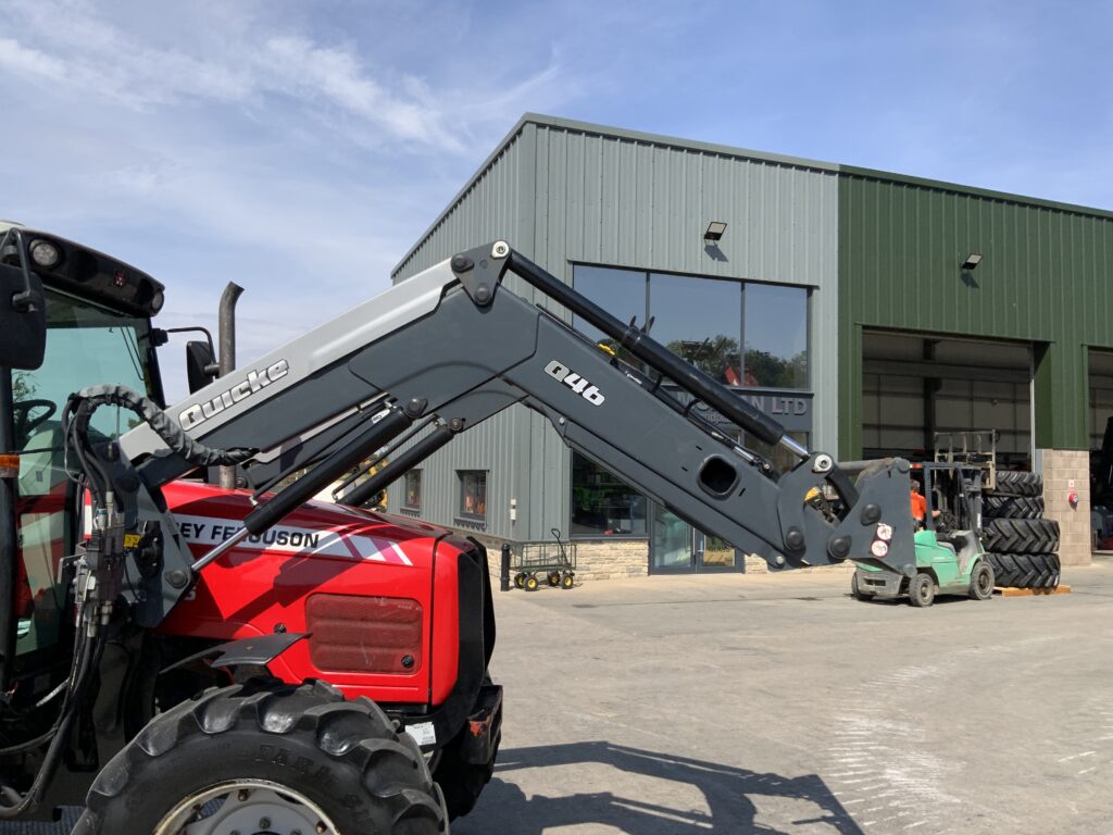 Massey Ferguson 5455 Tractor (ST26984)