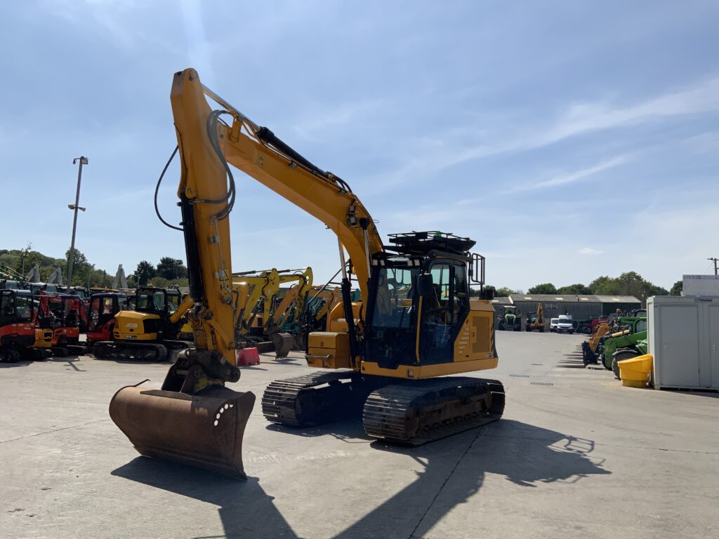 JCB 150X LC Digger (ST26136)