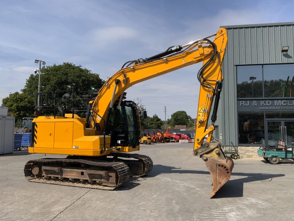 JCB 150X LC Digger (ST26136)