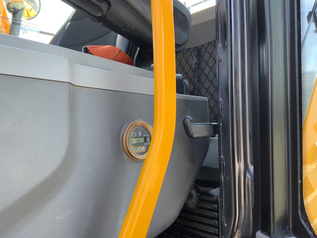 JCB 150X LC Digger (ST26136)