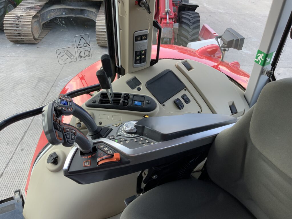 Massey Ferguson 7S.180 Tractor (ST27356)