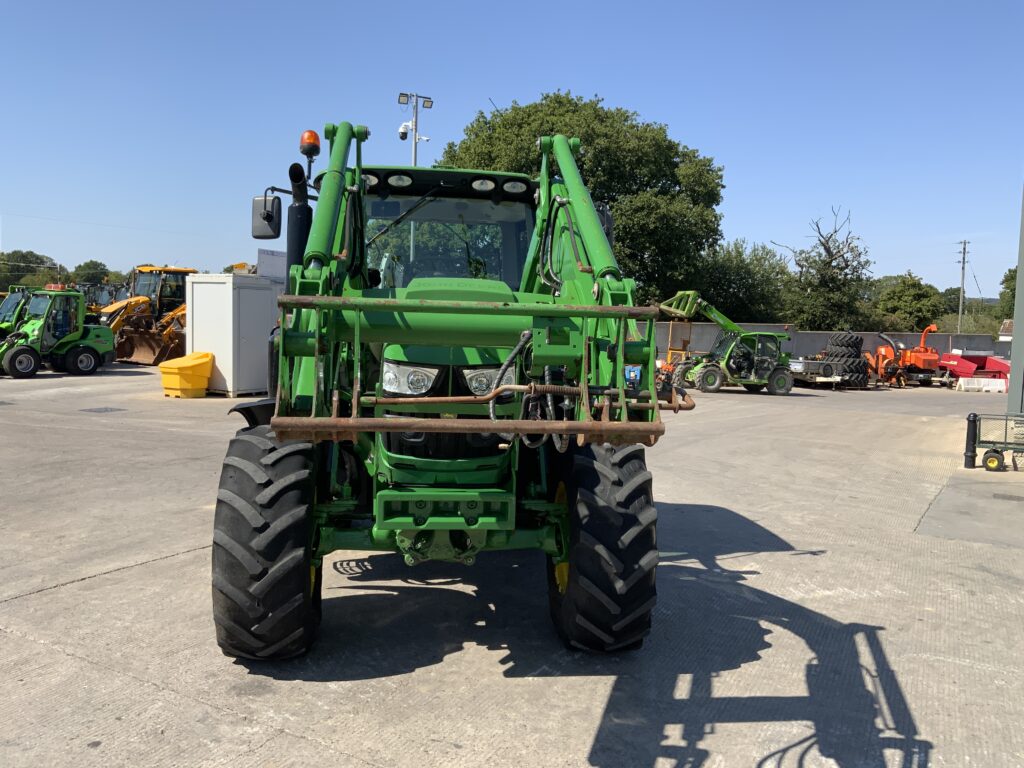 John Deere 6120R Tractor (ST27035)
