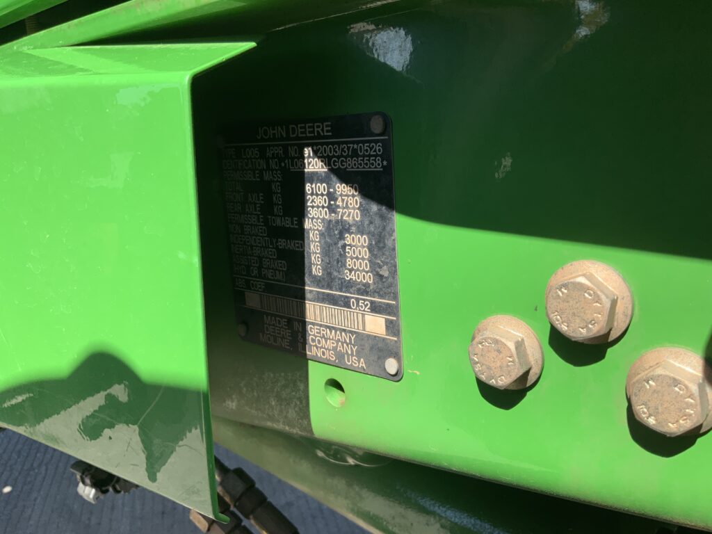 John Deere 6120R Tractor (ST27035)