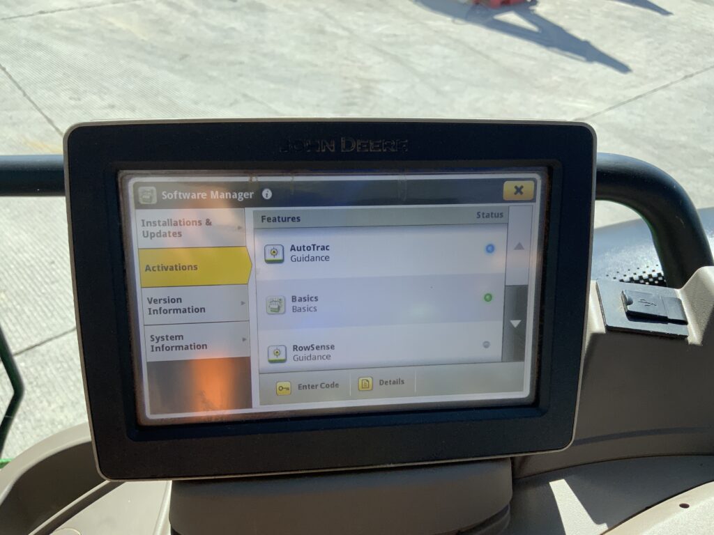 John Deere 6120R Tractor (ST27035)
