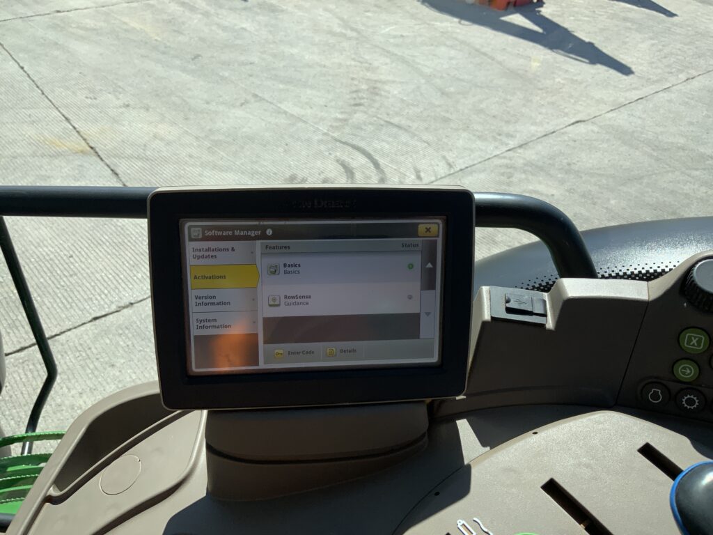 John Deere 6120R Tractor (ST27035)