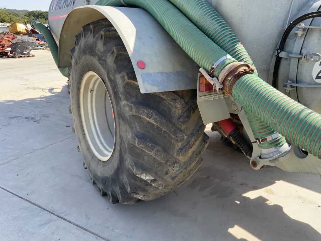 Pichon TCI-11350-EP7 Slurry Tanker (ST23605)