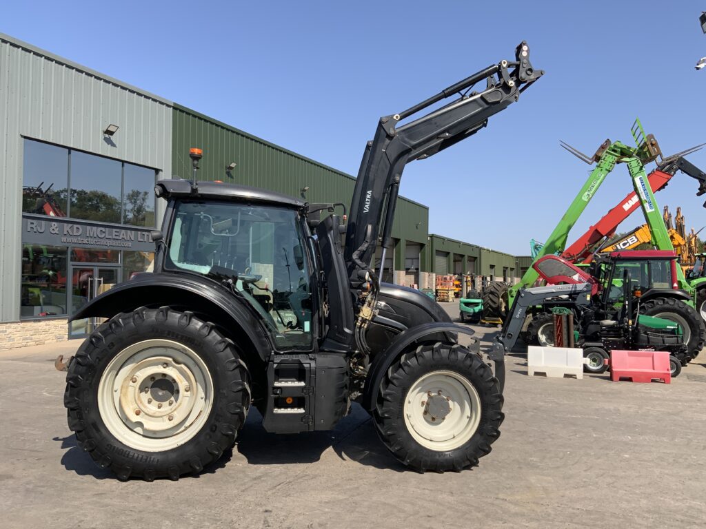 Valtra N155 Active Tractor (ST27242)