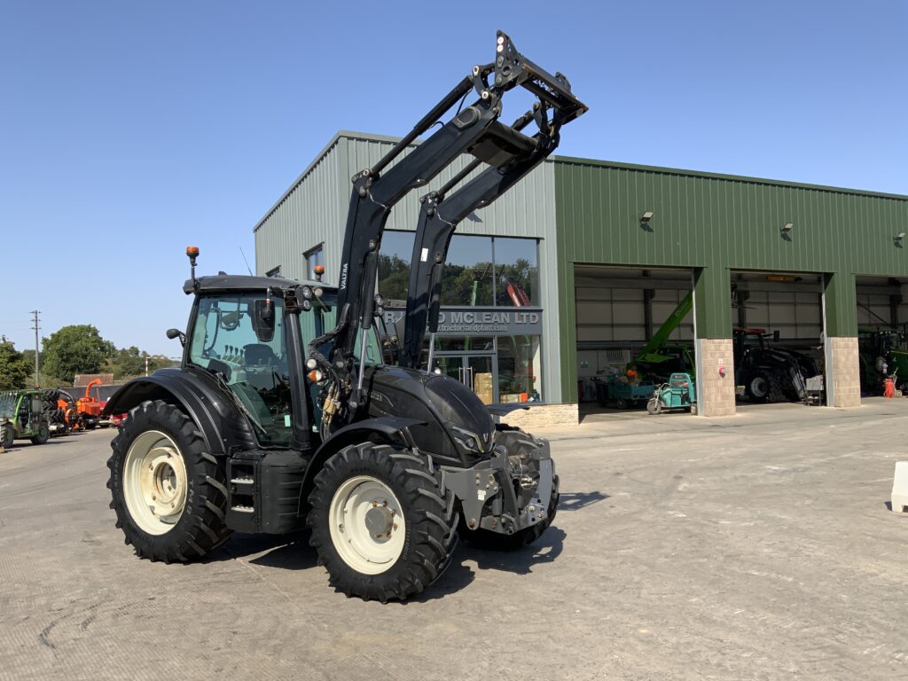 Valtra N155 Active Tractor (ST27242)