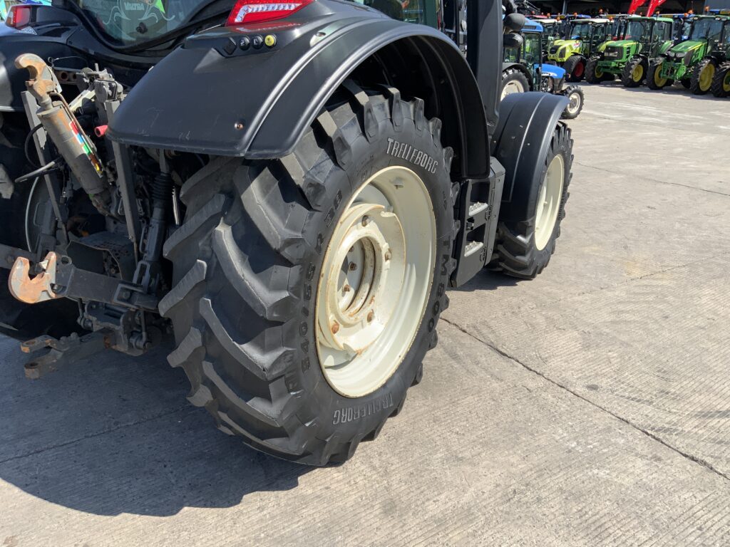 Valtra N155 Active Tractor (ST27242)