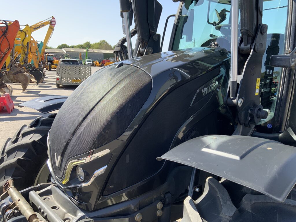 Valtra N155 Active Tractor (ST27242)